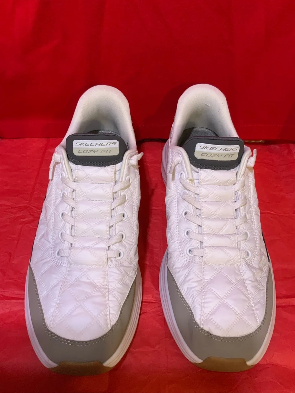 SKECHERS